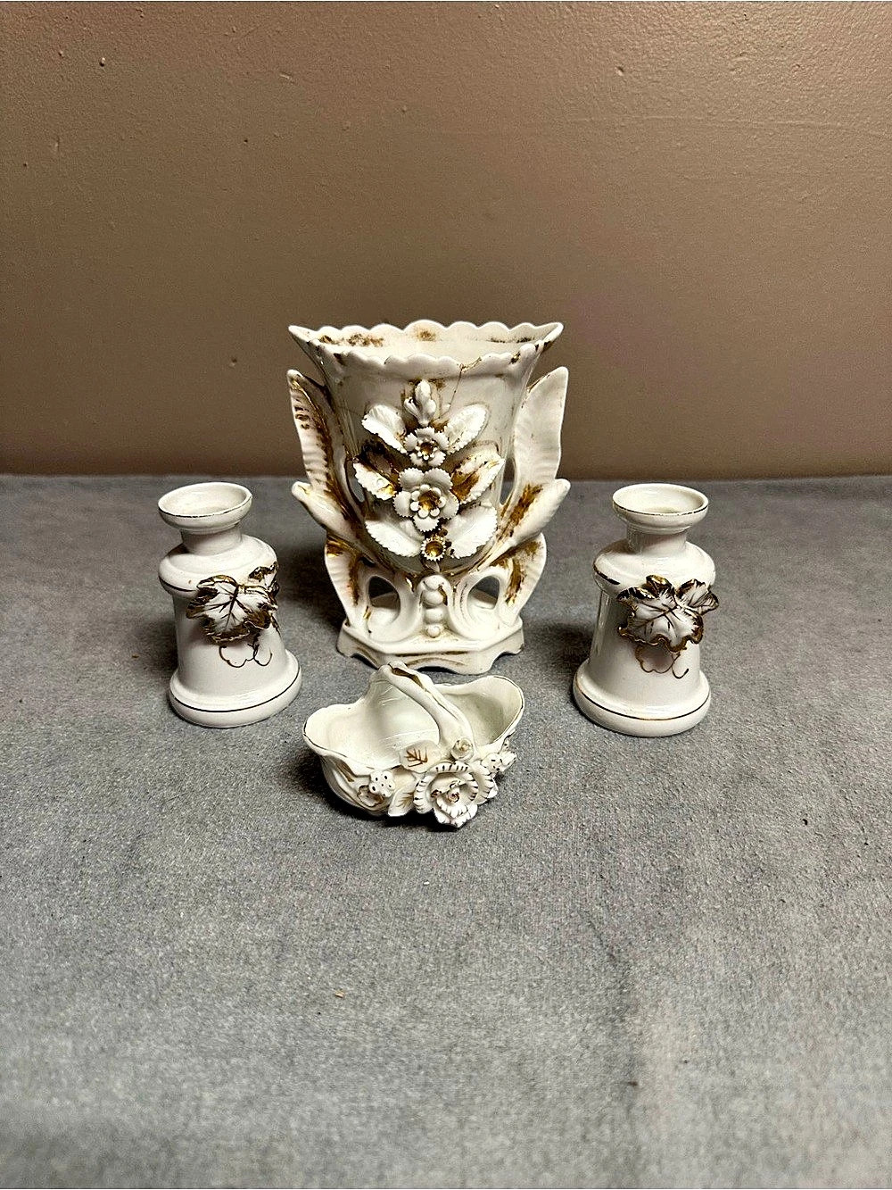 Royal Vienna Floral Ceramic Decor Set in White & Gold